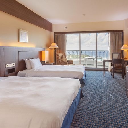 Okinawa Kariyushi Beach Resort Ocean Spa Онна Экстерьер фото