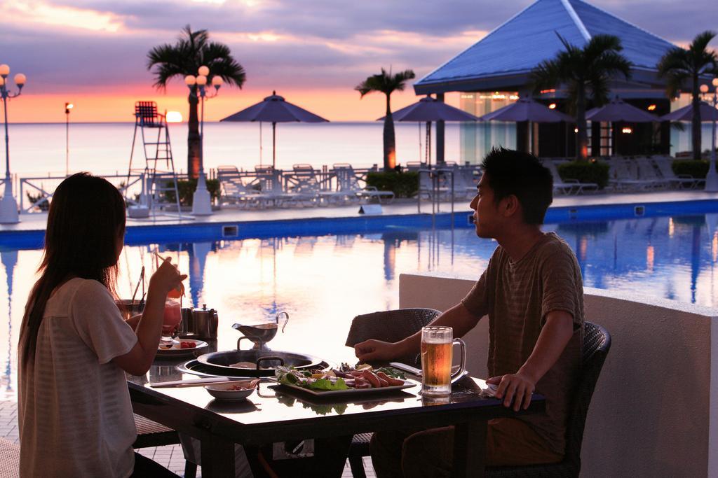 Okinawa Kariyushi Beach Resort Ocean Spa Онна Экстерьер фото