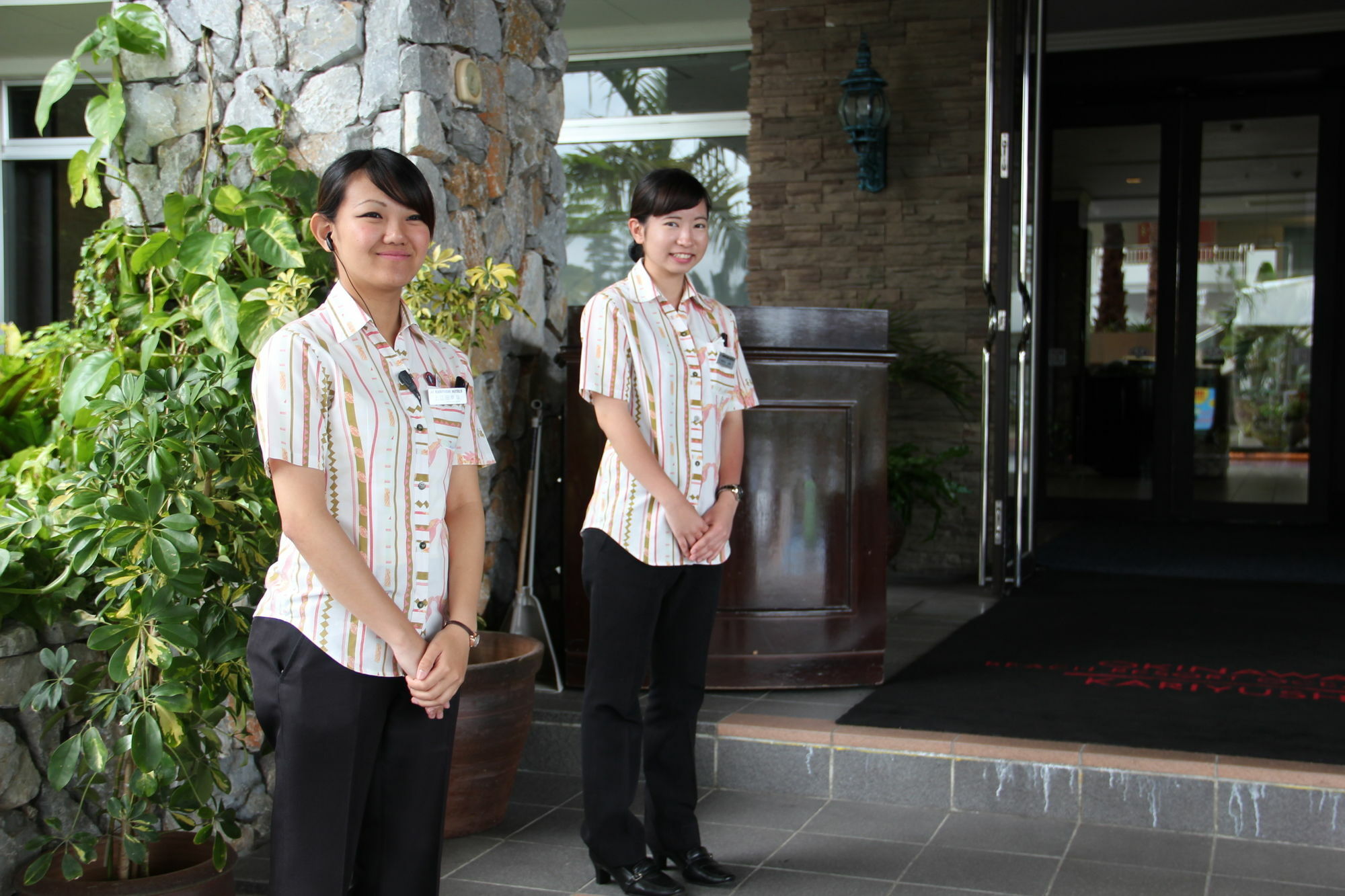 Okinawa Kariyushi Beach Resort Ocean Spa Онна Экстерьер фото